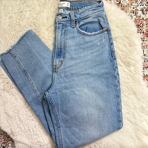 ABERCROMBIE & FITCH | Ankle Straight Ultra High Rise Curve Love Jeans